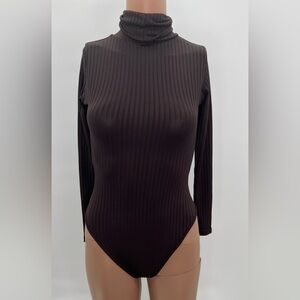 Boohoo Solid Ribbed Knit Bodysuit Size 2